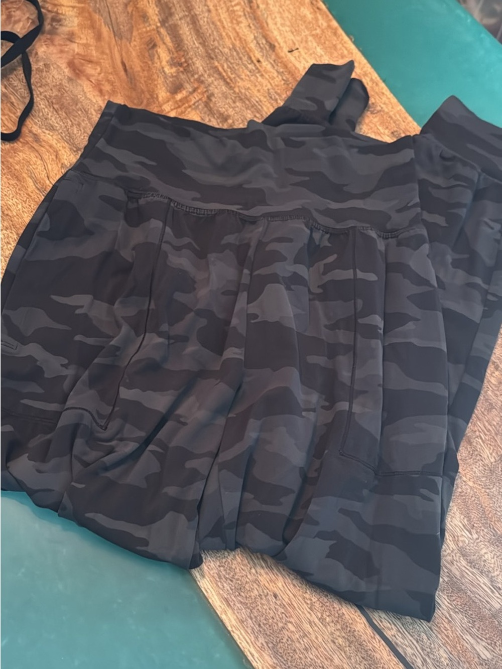Athleta Salutation Camo High-Waist Leggings